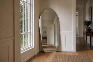 Irregular Mirror NZ: The Sculptural Shape Done Right